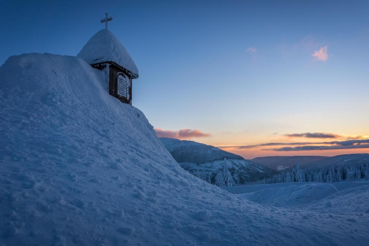 Erlebachova Bouda, Hotel - Resort Svaty Frantisek Шпиндлерув-Млин Экстерьер фото