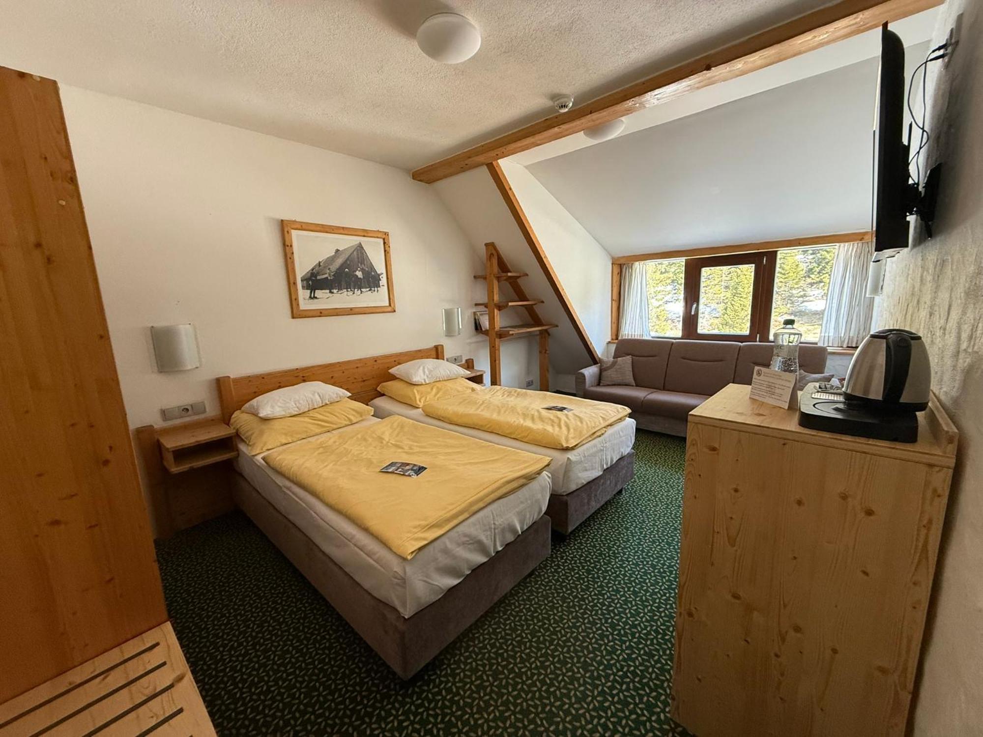 Erlebachova Bouda, Hotel - Resort Svaty Frantisek Шпиндлерув-Млин Экстерьер фото