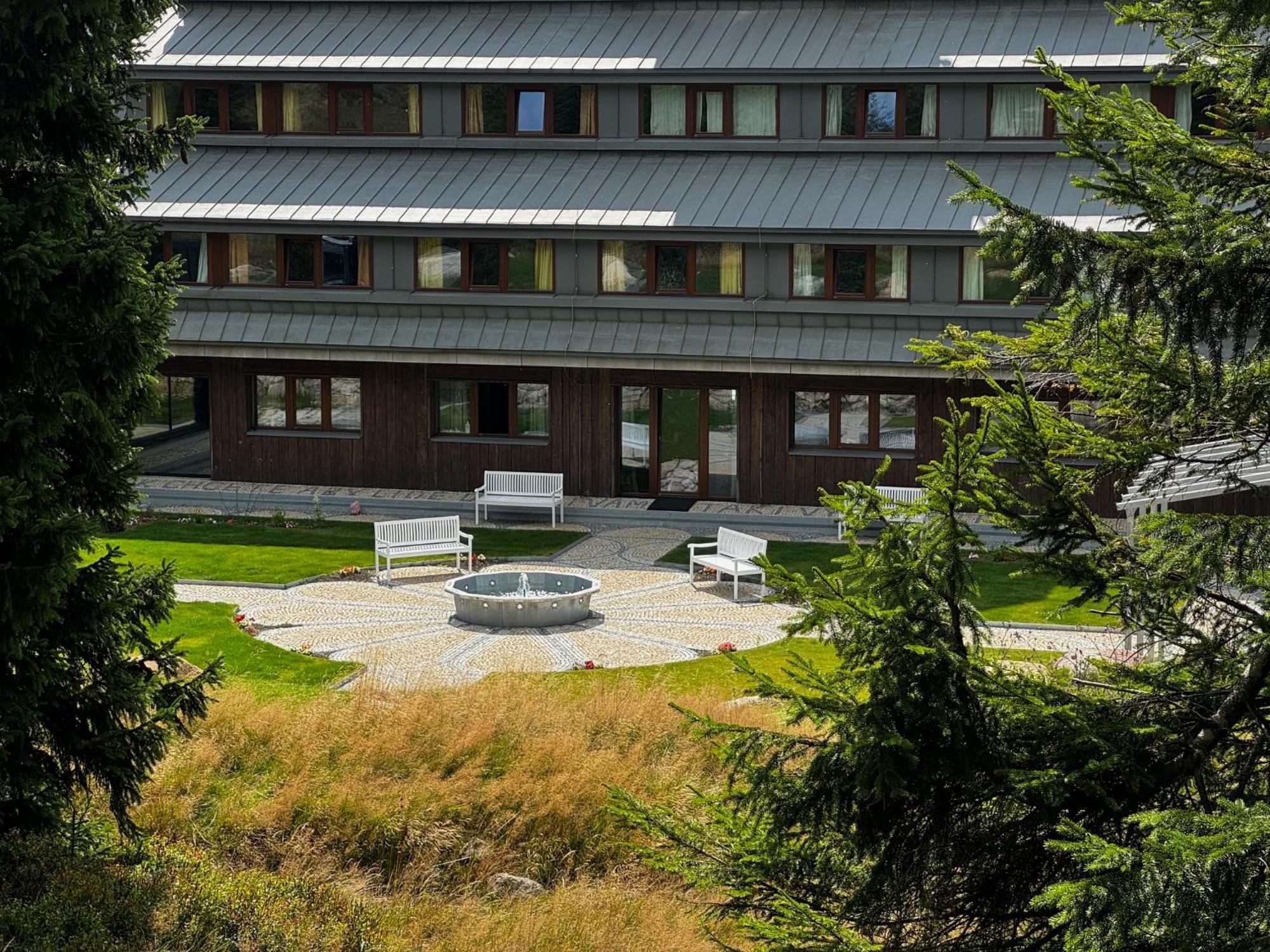 Erlebachova Bouda, Hotel - Resort Svaty Frantisek Шпиндлерув-Млин Экстерьер фото